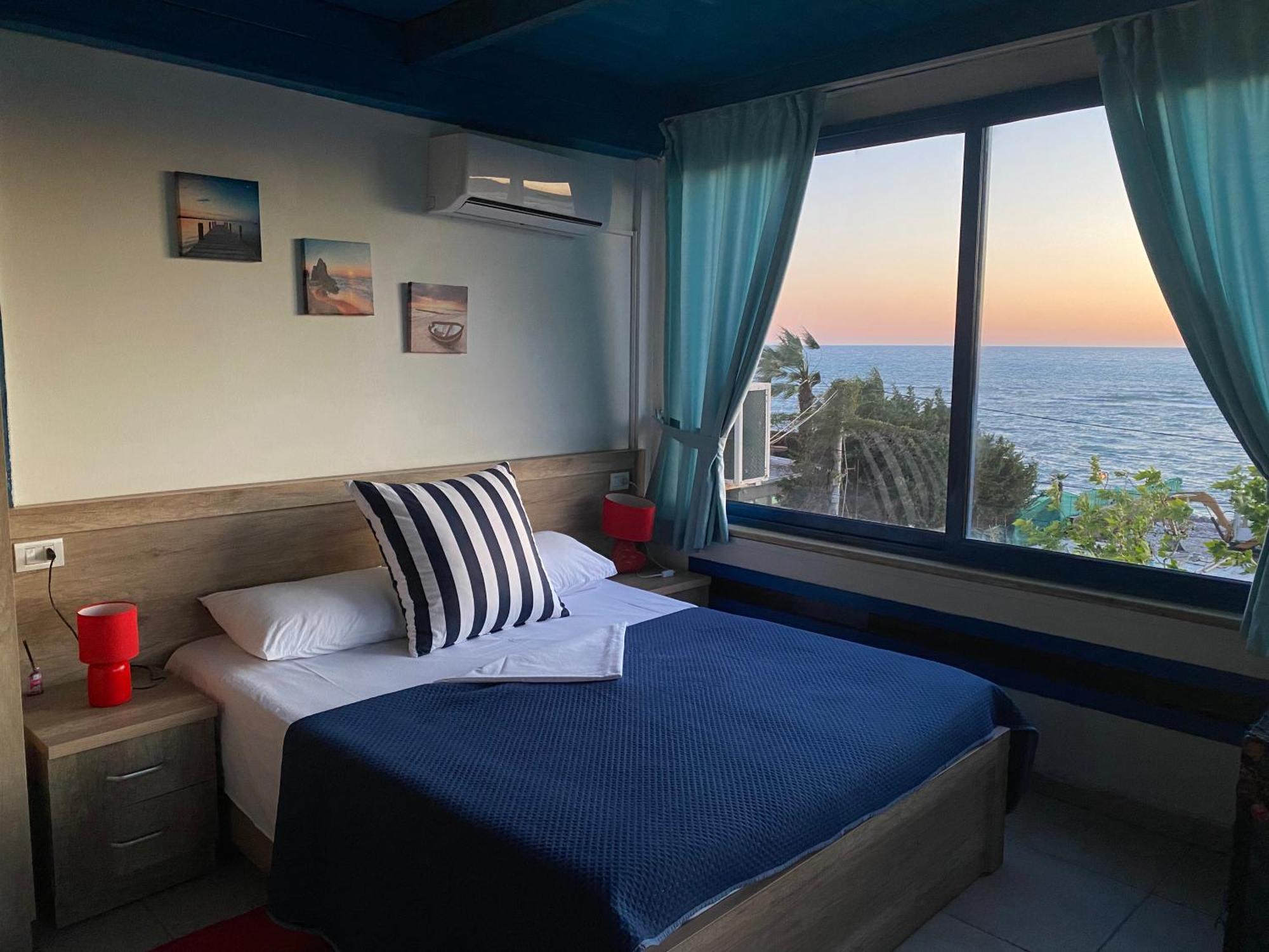 Tramonto Hotel Durrës Habitación foto