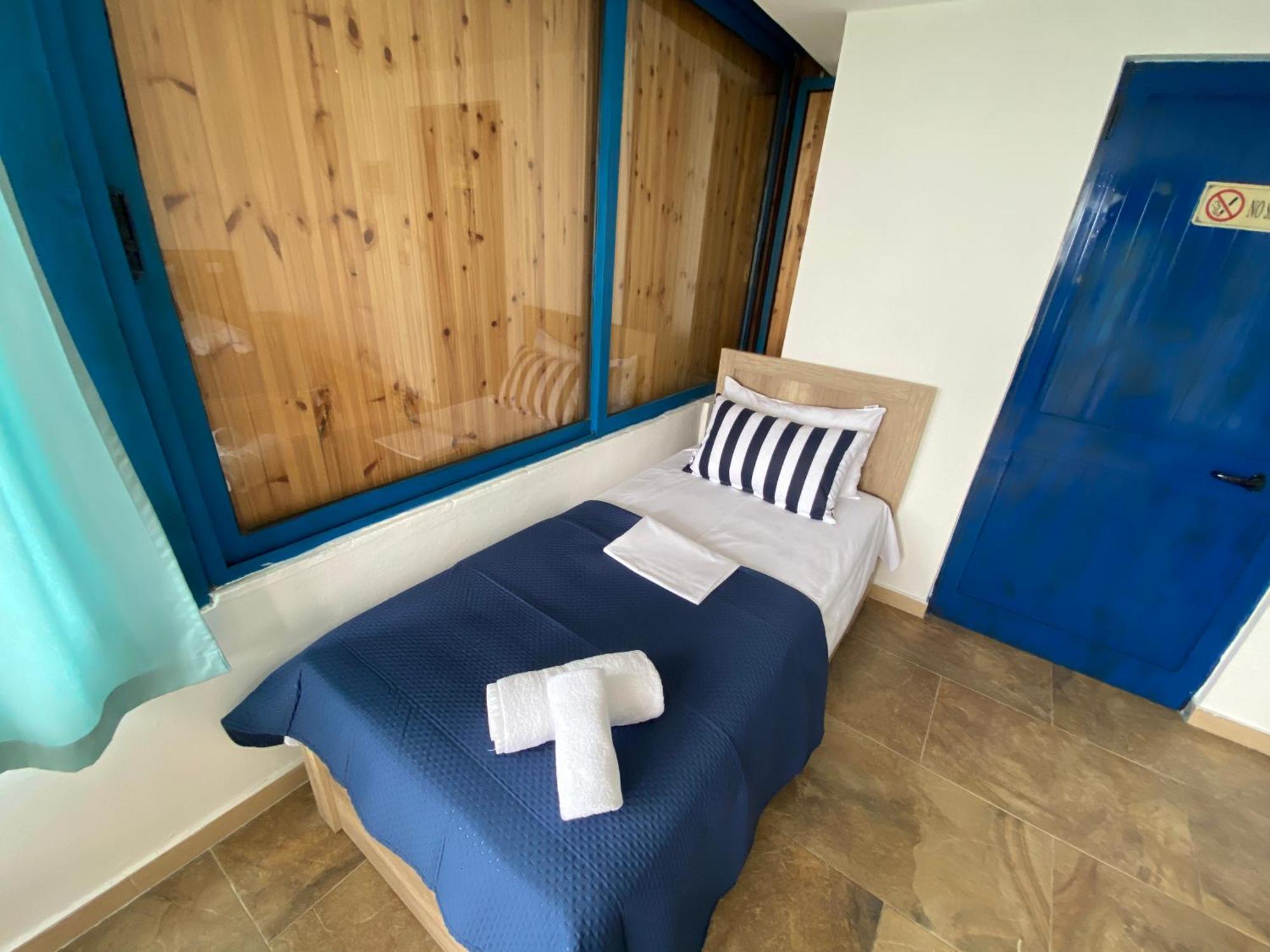 Tramonto Hotel Durrës Habitación foto